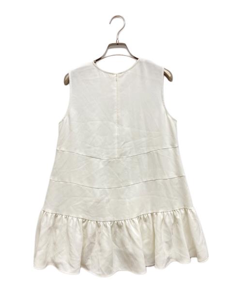 M-premierBLACK（エムプルミエブラック）M-premierBLACK (エムプルミエブラック) ソアパールコンパクトぺプラムブラウス ホワイト サイズ:36の古着・服飾アイテム