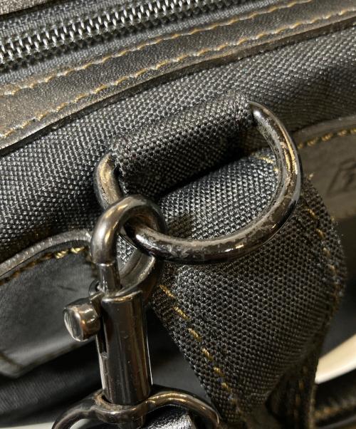 MIYAKE DESIGN STUDIO（ミヤケ デザイン スタジオ）MIYAKE DESIGN STUDIO (ミヤケ デザイン スタジオ) ショルダーバッグ ブラックの古着・服飾アイテム