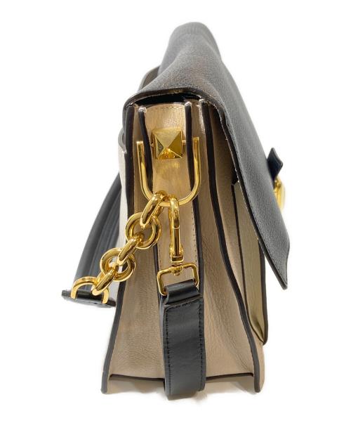 FURLA（フルラ）FURLA (フルラ) ショルダーバッグ ベージュの古着・服飾アイテム