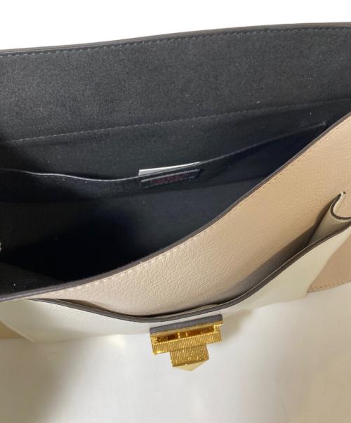 FURLA（フルラ）FURLA (フルラ) ショルダーバッグ ベージュの古着・服飾アイテム