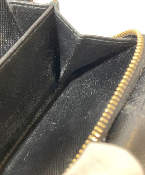 PRADA（プラダ）PRADA (プラダ) サフィアーノ折り畳み財布 ブラックの古着・服飾アイテム