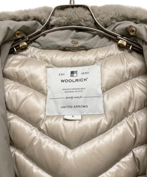 WOOLRICH（ウールリッチ）WOOLRICH (ウールリッチ) UNITED ARROWS (ユナイテッドアローズ) ボウブリッジ ダウン コート ベージュ サイズ:Sの古着・服飾アイテム