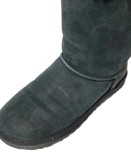 UGG（アグ）UGG (アグ) リボン付きムートンブーツ ブラック サイズ:22の古着・服飾アイテム