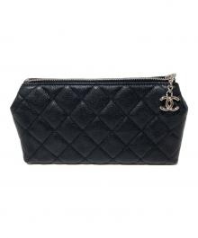 CHANEL（シャネル）の古着「キャビアスキンマトラッセポーチ」｜ブラック