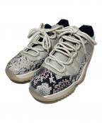 NIKEナイキ）の古着「AIR JORDAN 11 RETRO LOW LE」｜ライトグレー