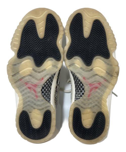 NIKE（ナイキ）NIKE (ナイキ) AIR JORDAN 11 RETRO LOW LE ライトグレー サイズ:27の古着・服飾アイテム