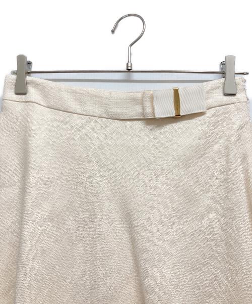 Salvatore Ferragamo（サルヴァトーレ フェラガモ）Salvatore Ferragamo (サルヴァトーレ フェラガモ) ヴァラスカート ホワイト サイズ:Mの古着・服飾アイテム