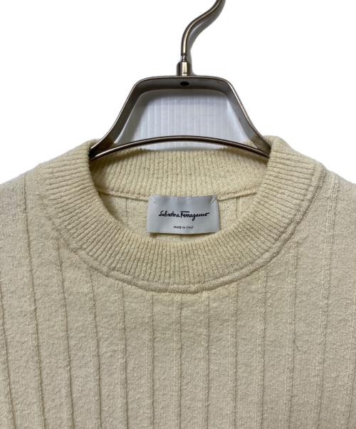 Salvatore Ferragamo（サルヴァトーレ フェラガモ）Salvatore Ferragamo (サルヴァトーレ フェラガモ) ニット ホワイト サイズ:Mの古着・服飾アイテム