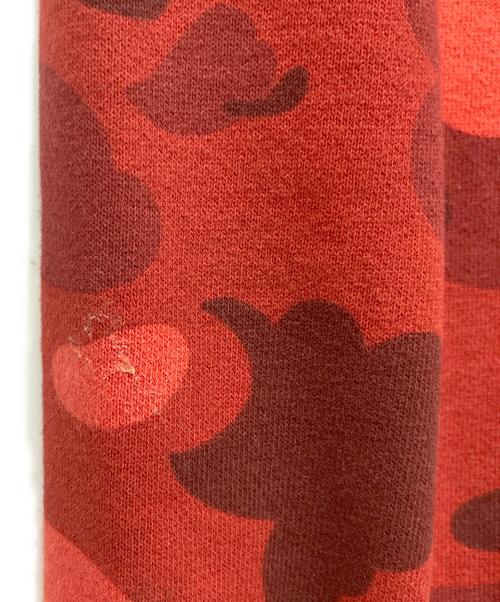 A BATHING APE（ア ベイシング エイプ）A BATHING APE (ア ベイシング エイプ) Color Camo Sweat Pant レッド サイズ:XLの古着・服飾アイテム