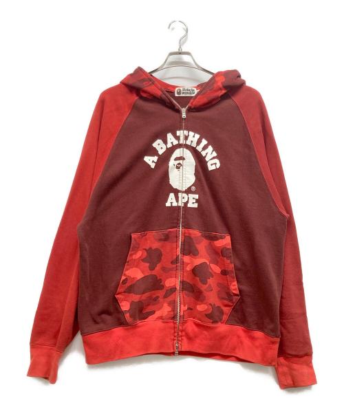 A BATHING APE（ア ベイシング エイプ）A BATHING APE (ア ベイシング エイプ) カモ柄パーカー レッド サイズ:XLの古着・服飾アイテム