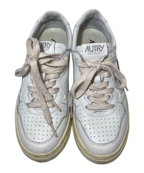 AUTRY（オートリ―）AUTRY (オートリ―) スニーカー ホワイト サイズ:39の古着・服飾アイテム