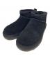 UGG（アグ）の古着「スタッズブーツ」｜ブラック