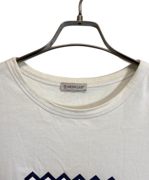 MONCLER（モンクレール）MONCLER (モンクレール) ロゴプリントTシャツ ホワイト サイズ:XLの古着・服飾アイテム