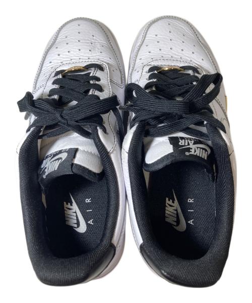 NIKE（ナイキ）NIKE (ナイキ) W AIR FORCE 1 '07 MINI JEWEL ホワイト サイズ:24の古着・服飾アイテム