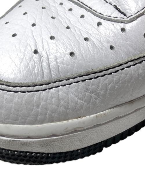 NIKE（ナイキ）NIKE (ナイキ) W AIR FORCE 1 '07 MINI JEWEL ホワイト サイズ:24の古着・服飾アイテム