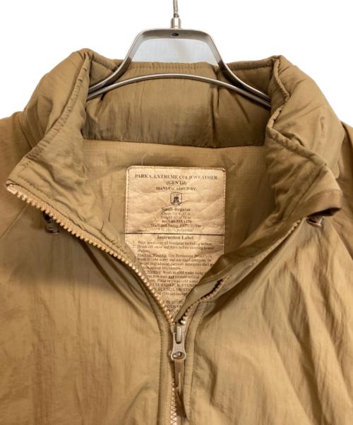 ECWCS（エクワックス）ECWCS (エクワックス) LEVEL7 ジャケット ベージュ サイズ:SMALLの古着・服飾アイテム