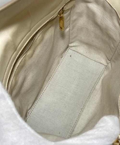 BALLY（バリー）BALLY (バリー) キルティングハンドバッグ アイボリーの古着・服飾アイテム