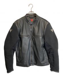 DAINESE（ダイネーゼ）の古着「バイカージャケット」｜ブラック