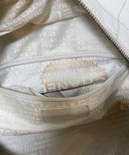 CHANEL（シャネル）CHANEL (シャネル) チョコバー ハンドバッグ ホワイトの古着・服飾アイテム
