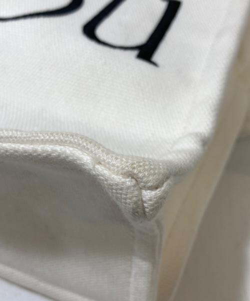 patou（パトゥ）Patou (パトゥ) ショルダーバッグ ホワイトの古着・服飾アイテム