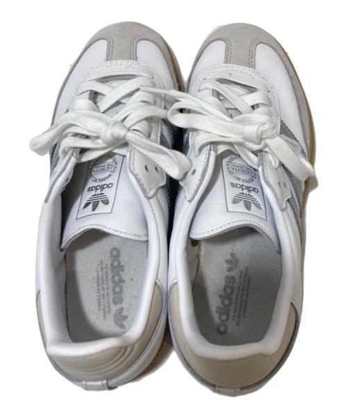 adidas（アディダス）adidas (アディダス) スニーカー ホワイト サイズ:２３．5の古着・服飾アイテム