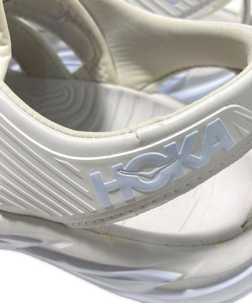 HOKA（ホカ）HOKA (ホカ) スニーカー ホワイト サイズ:26.5の古着・服飾アイテム