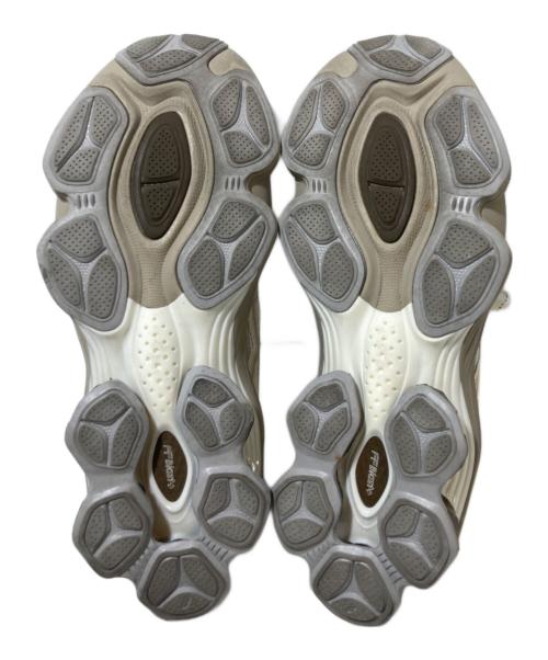 asics（アシックス）asics (アシックス) GEL-KINETIC FLUENT ベージュ サイズ:23の古着・服飾アイテム