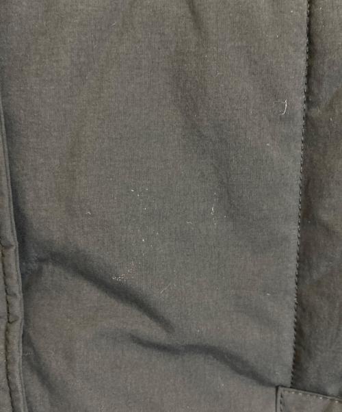 LACOSTE（ラコステ）LACOSTE (ラコステ) クロップド撥水中綿ベスト ブラック サイズ:Mの古着・服飾アイテム