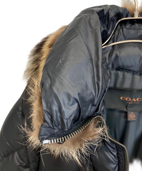 COACH（コーチ）COACH (コーチ) ラクーンファー付ベルテッドダウンコート ブラック サイズ:XSの古着・服飾アイテム