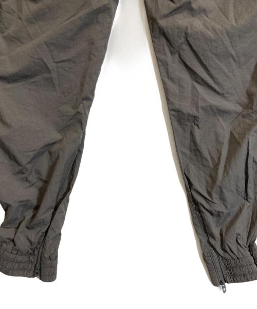 DIESEL（ディーゼル）DIESEL (ディーゼル) ナイロンパンツ グレー サイズ:40の古着・服飾アイテム