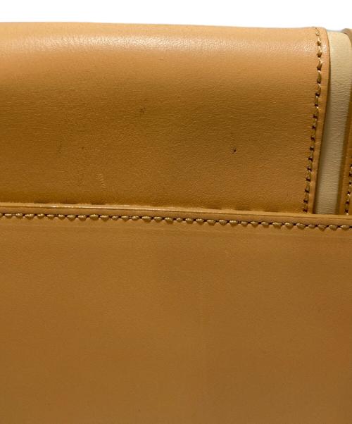 BURBERRY（バーバリー）BURBERRY (バーバリー) ショルダーバッグ ベージュの古着・服飾アイテム