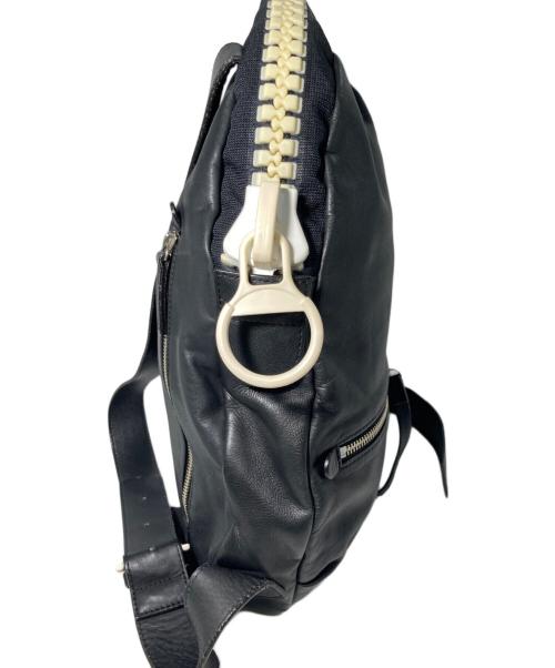 kawa-kawa（カワカワ）kawa-kawa (カワカワ) サメリュック ブラックの古着・服飾アイテム