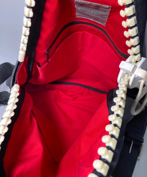 kawa-kawa（カワカワ）kawa-kawa (カワカワ) サメリュック ブラックの古着・服飾アイテム