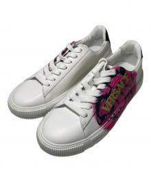 VERSACE（ヴェルサーチェ）の古着「グレカスマイリングメドゥーサ」｜ホワイト