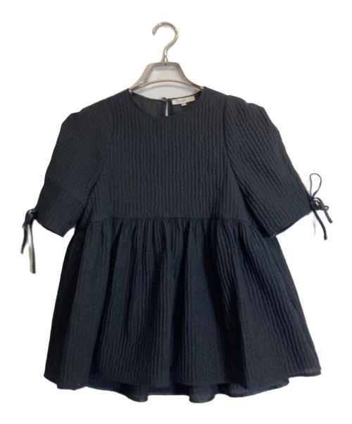 YORI（ヨリ）yori (ヨリ) リボンフクレフレア半袖ブラウス ブラック サイズ:３６の古着・服飾アイテム