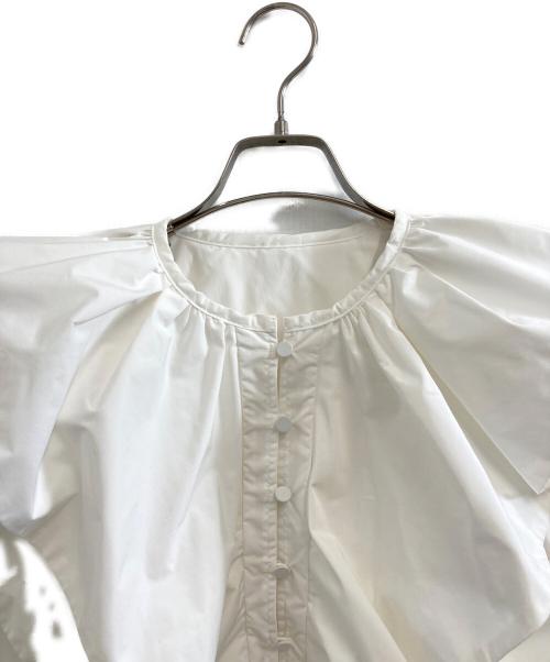 machatt（マチャット）machatt (マチャット) メモリーラッフルブラウス　M21S-11 ホワイト サイズ:FREEの古着・服飾アイテム