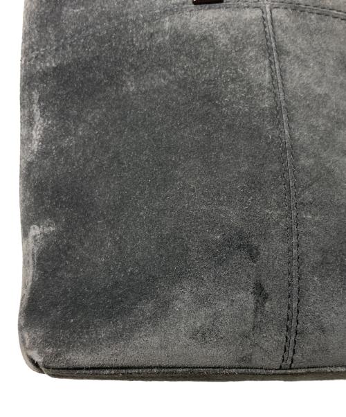 GUCCI（グッチ）GUCCI (グッチ) スウェードバッグ グレーの古着・服飾アイテム