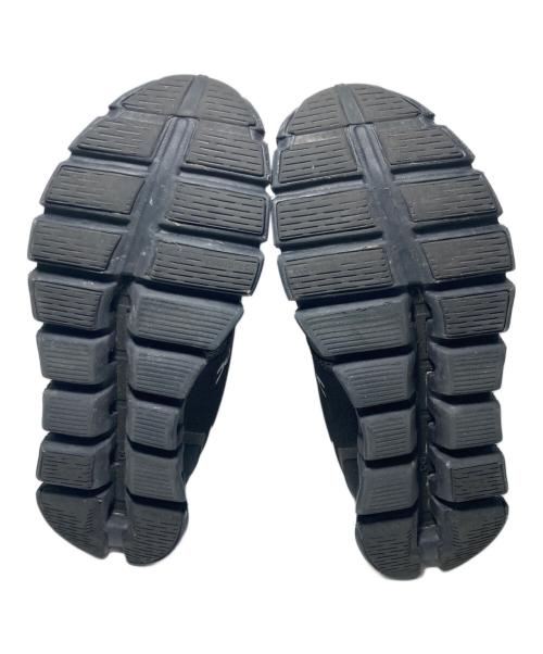 on（オン）On (オン) スニーカー ブラック サイズ:23.5の古着・服飾アイテム