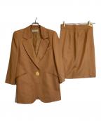 Christian Diorクリスチャン ディオール）の古着「金ボタンロゴスカートセットアップ」｜アイボリー