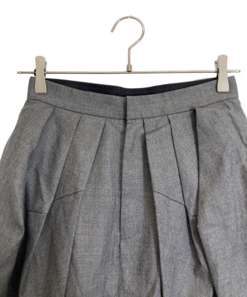 JUNYA WATANABE COMME des GARCONS（(ジュンヤワタナベ コムデギャルソン）JUNYA WATANABE COMME des GARCONS ((ジュンヤワタナベ コムデギャルソン) バルーン サルエル ハーフパンツ グレー サイズ:XSの古着・服飾アイテム