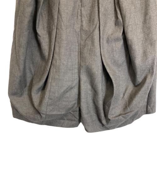 JUNYA WATANABE COMME des GARCONS（(ジュンヤワタナベ コムデギャルソン）JUNYA WATANABE COMME des GARCONS ((ジュンヤワタナベ コムデギャルソン) バルーン サルエル ハーフパンツ グレー サイズ:XSの古着・服飾アイテム