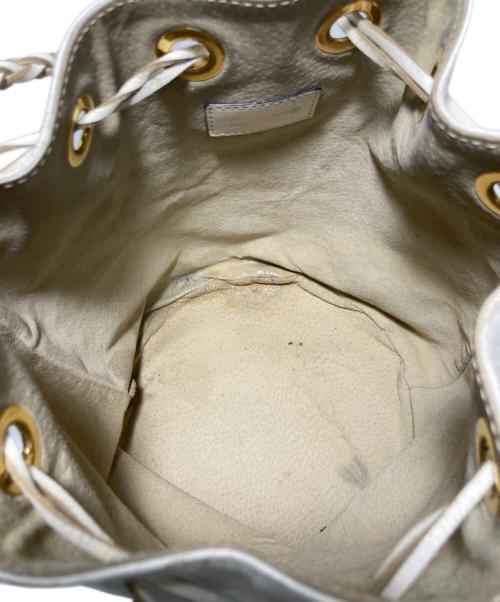 J&M DAVIDSON（ジェイ＆エム デヴィッドソン）J&M DAVIDSON (ジェイ＆エム デヴィッドソン) バッグ ホワイトの古着・服飾アイテム