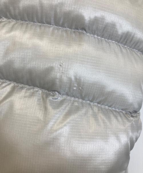 CANADA GOOSE（カナダグース）CANADA GOOSE (カナダグース) CROFTON HOODY ジャケット シルバー サイズ:Mの古着・服飾アイテム