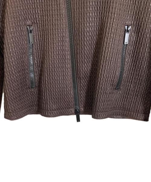 EMPORIO ARMANI（エンポリオ アルマーニ）EMPORIO ARMANI (エンポリオ アルマーニ) エンボス加工ラムレザージャケット ブラウン サイズ:48の古着・服飾アイテム