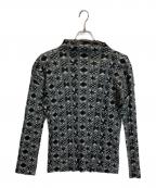 PLEATS PLEASEプリーツプリーズ）の古着「総柄プリーツカットソー」｜グレー