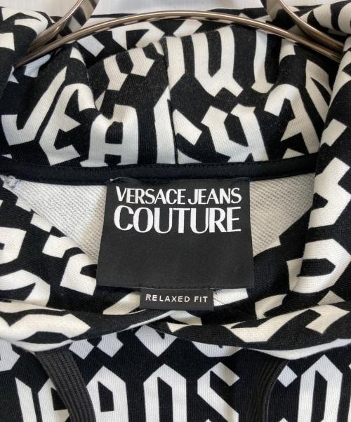 VERSACE JEANS COUTURE（ヴェルサーチ ジーンズクチュール）VERSACE JEANS COUTURE (ヴェルサーチ ジーンズクチュール) ロゴパーカー ブラック サイズ:Mの古着・服飾アイテム