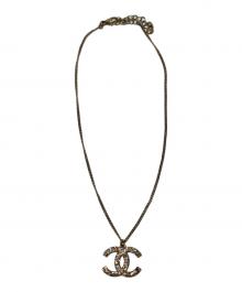 CHANEL（シャネル）の古着「ラインストーンココマークネックレス」｜ゴールド