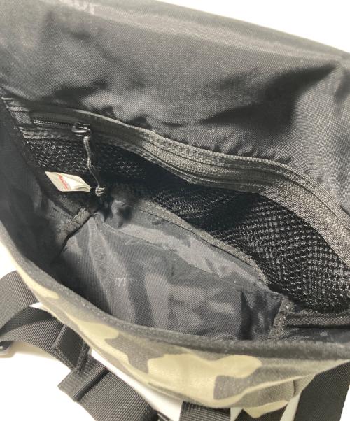 SUPREME（シュプリーム）Supreme (シュプリーム) Snow Camo Mini Messenger Bag グレーの古着・服飾アイテム