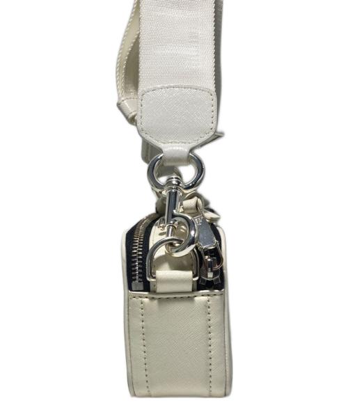 THE MARC JACOBS（ザマークジェイコブス）THE MARC JACOBS (ザマークジェイコブス) The Snapshot ホワイトの古着・服飾アイテム