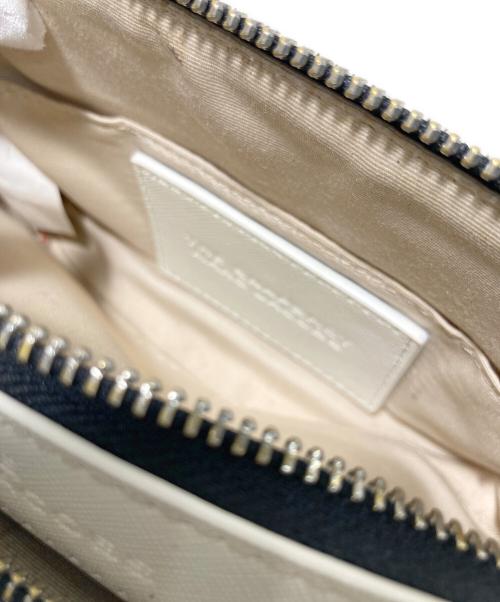 THE MARC JACOBS（ザマークジェイコブス）THE MARC JACOBS (ザマークジェイコブス) The Snapshot ホワイトの古着・服飾アイテム